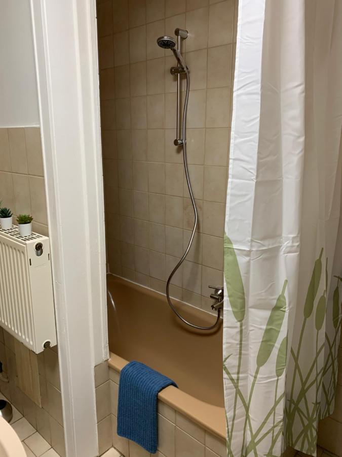 Haus Am Stadtrand Mit Super Verbindung In Die City Cassel Extérieur photo
